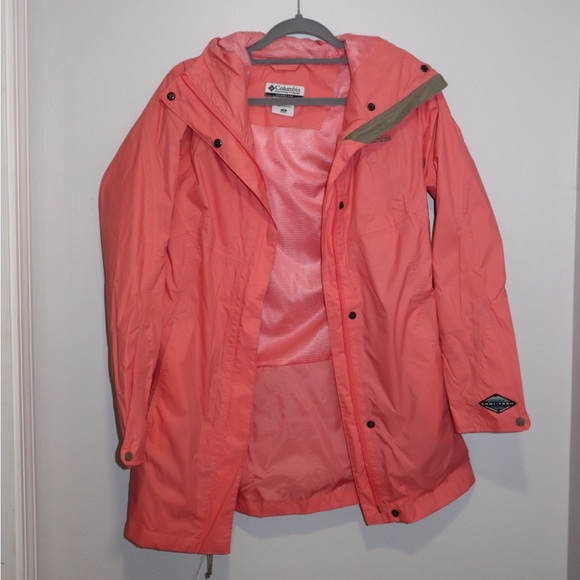 Columbia Women's Pink Rain Jacket - Picture 1 of 4